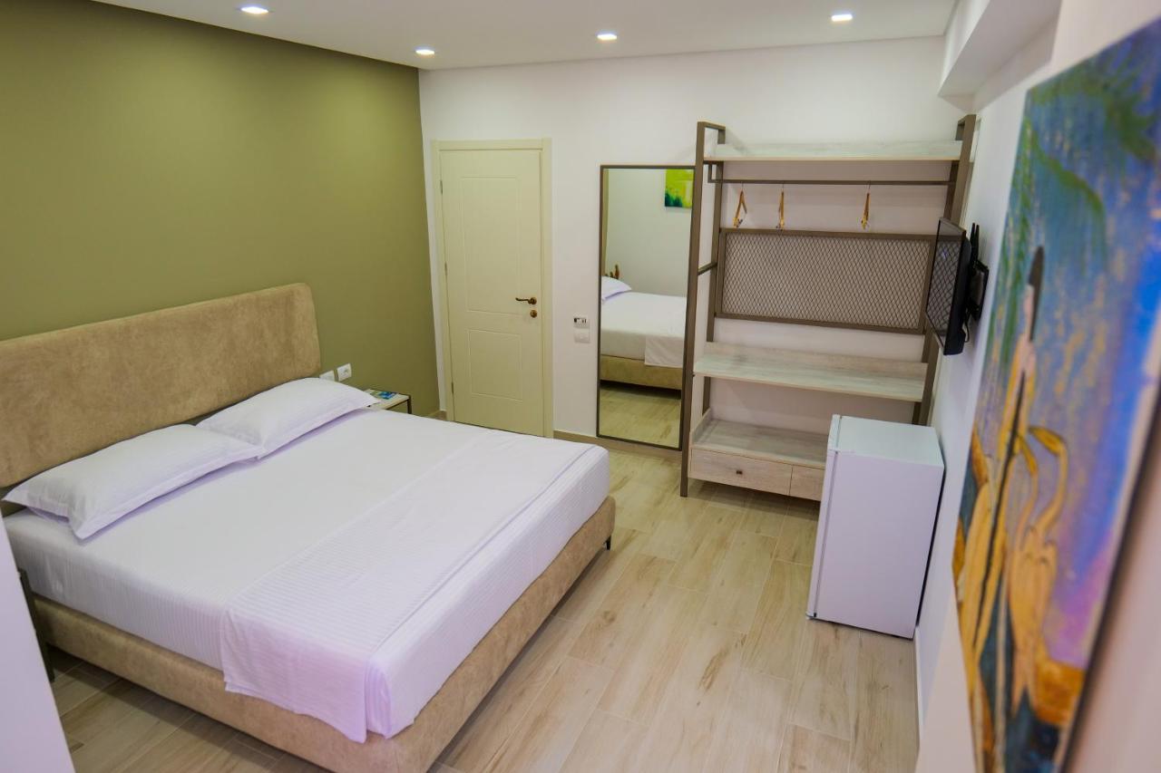 Vila Marjana Sarande Bagian luar foto