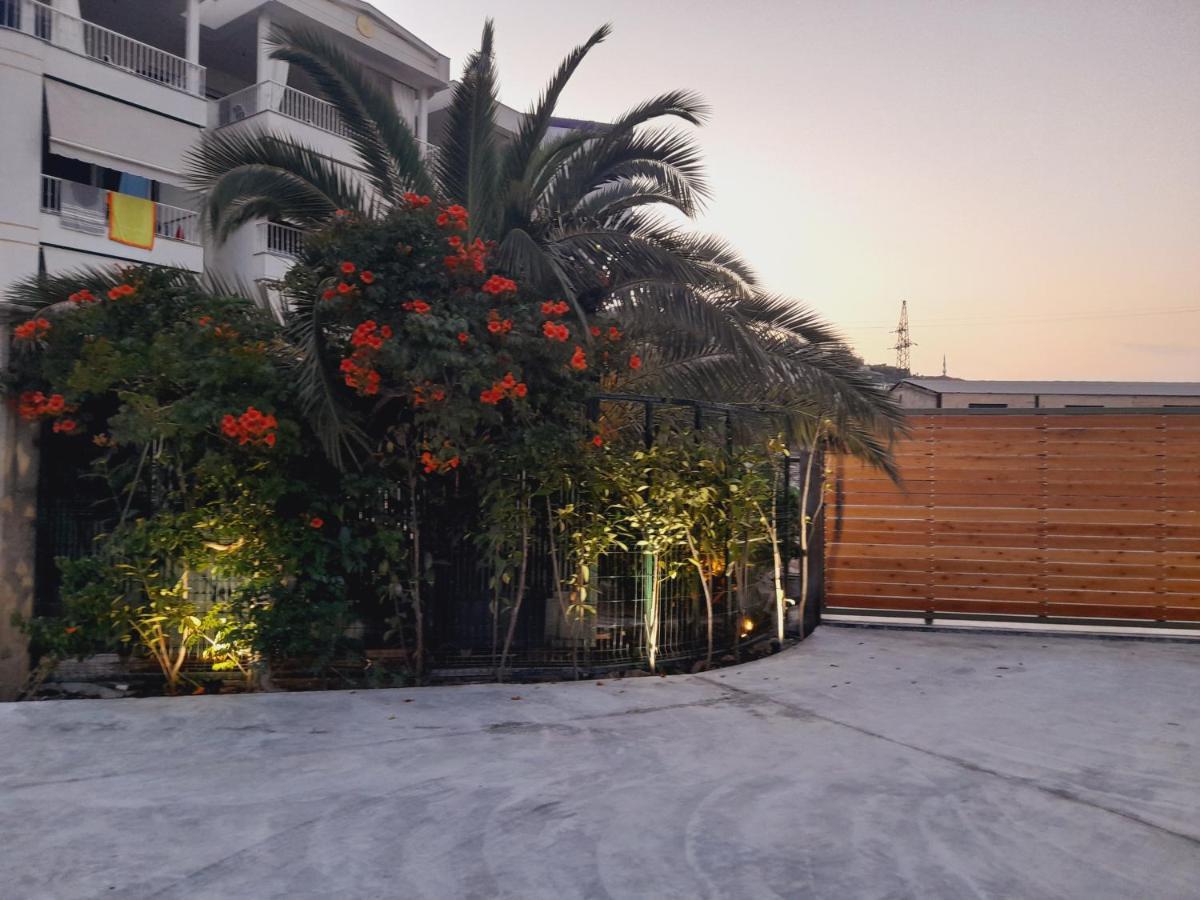 Vila Marjana Sarande Bagian luar foto